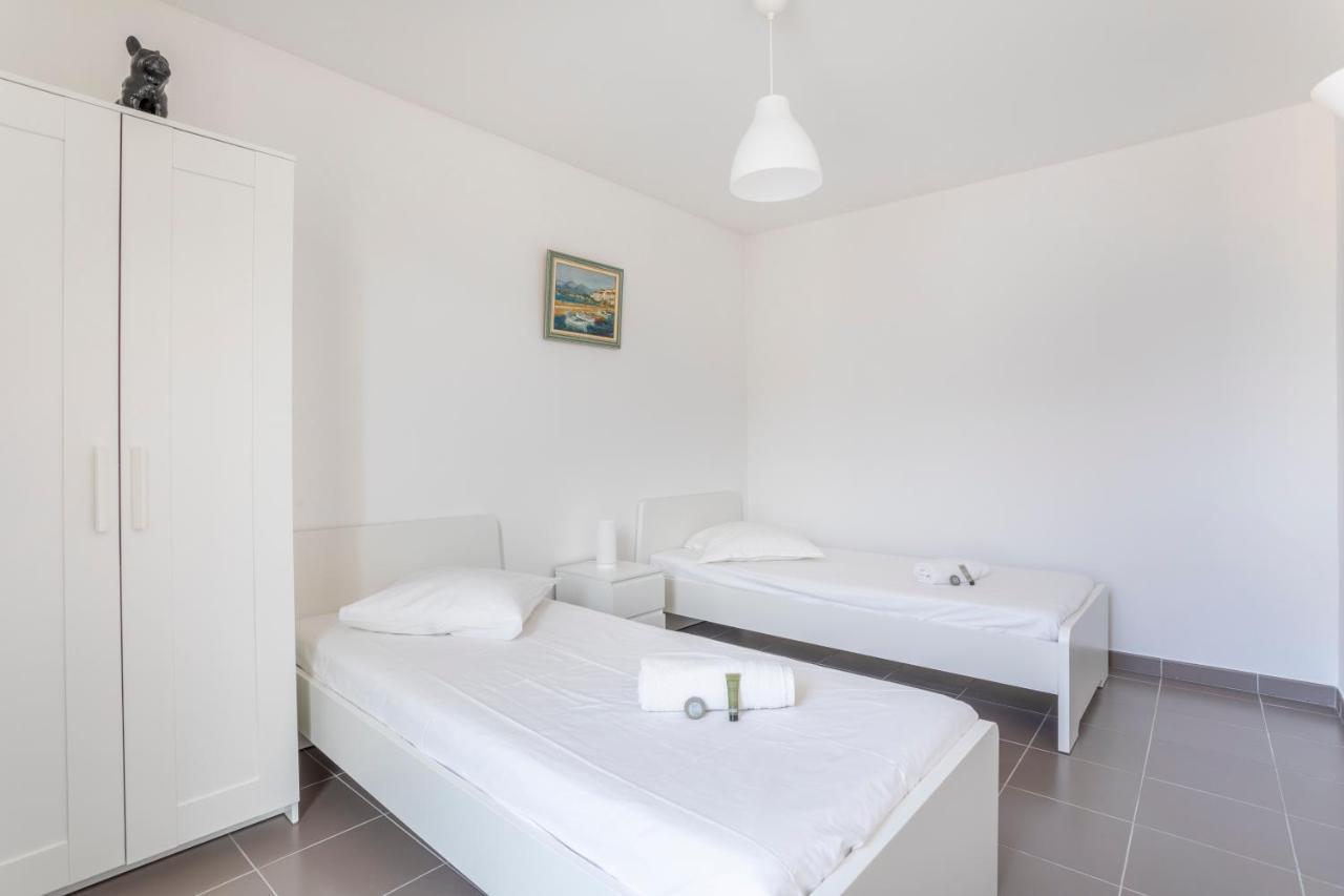 New Joliette Comfortable Apartment Well Located With Private Parking Marseille Ngoại thất bức ảnh