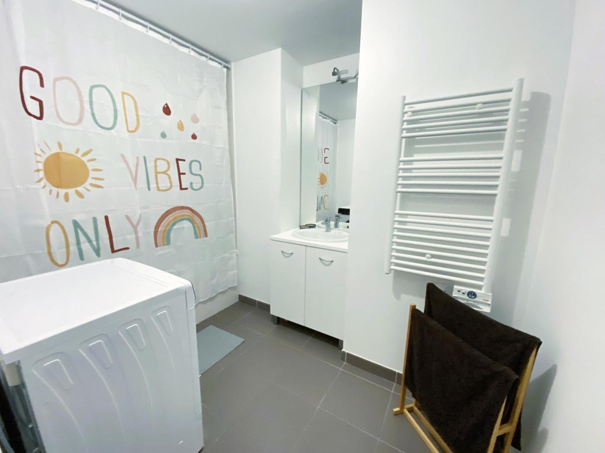 New Joliette Comfortable Apartment Well Located With Private Parking Marseille Ngoại thất bức ảnh